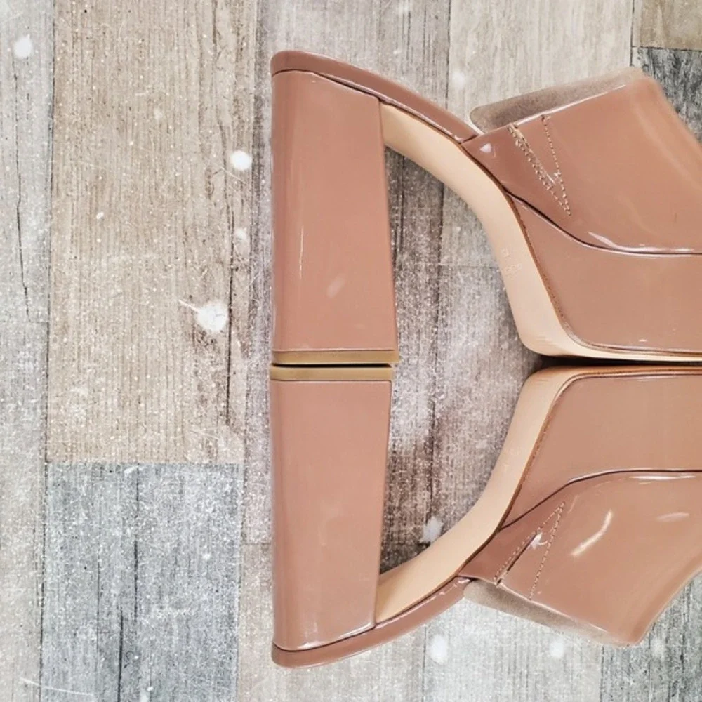 Nine West‎ Jilie Womens Sandals Sz 7.5 M Beige Patent Leather Slip On Block Heel